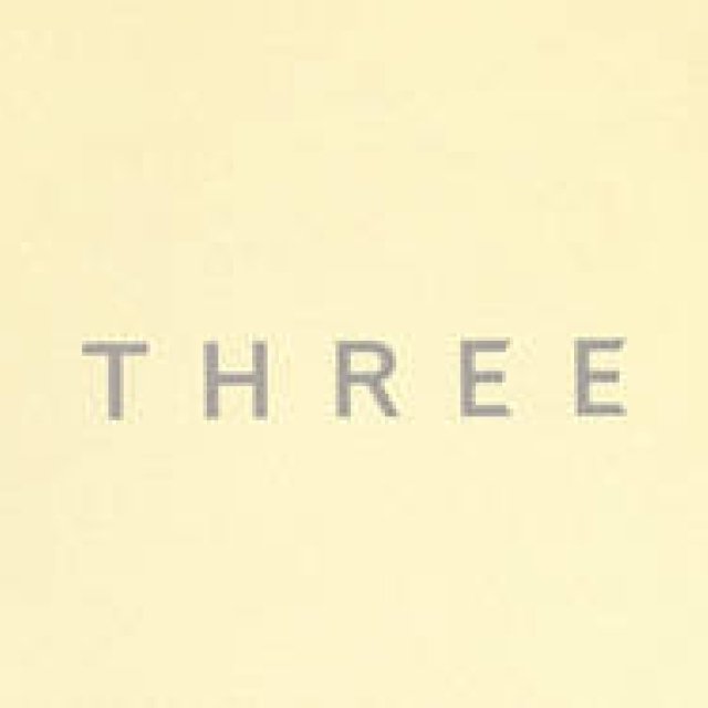 THREE - BRAND TOP