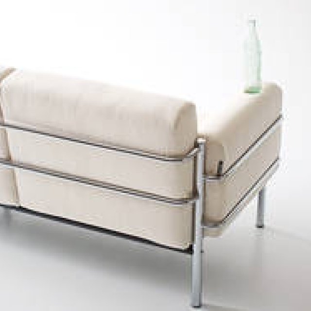 Order Fabric for Innovator Sofas at Isetan Shinjuku Main Building 5F | innovator Gallery