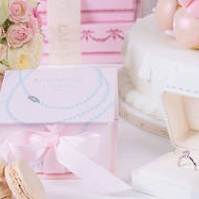 EAT | Ladurée and Mikimoto Collaborate on Limited Edition Macarons