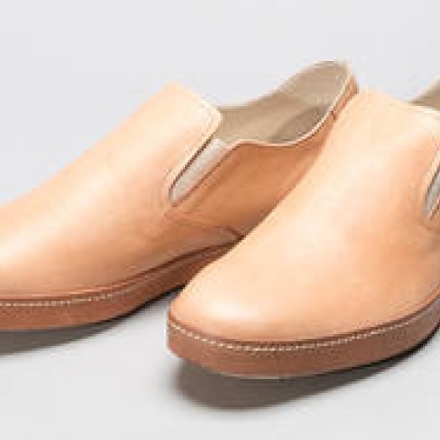 オニツカタイガーの“履き込み育てる”レザースニーカーが登場｜ISETAN MEN’S ギャラリー