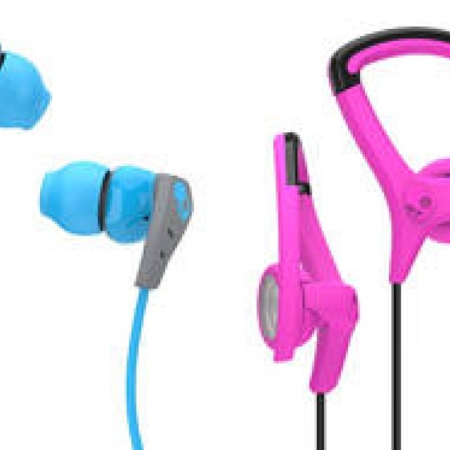 Introducing the first sports-oriented earphones that "stay in the ear the more you move" | Skullcandy Gallery