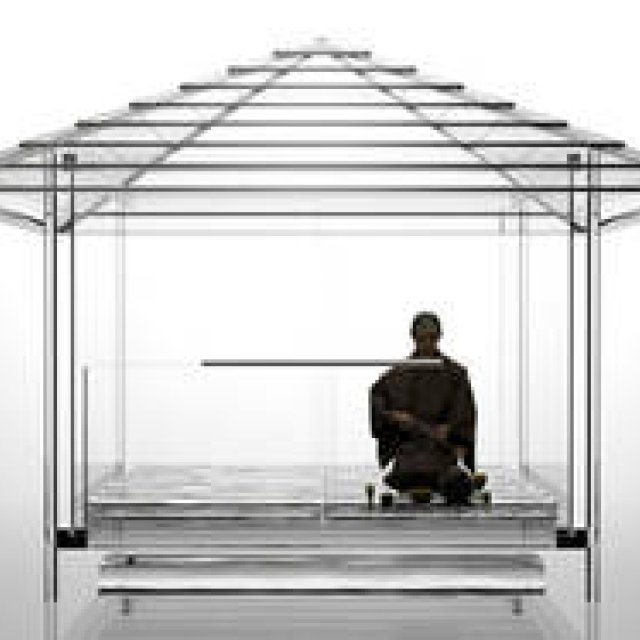 Tokujin Yoshioka's "Glass Tea House - Koya" Makes Its World Debut at Shogundzuka Seiryuden in Kyoto | EXHIBITION Gallery