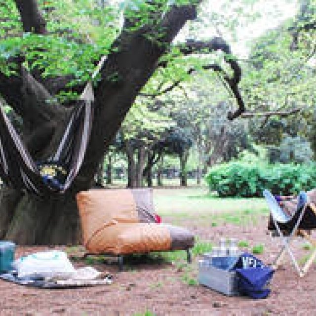 Proposing an "Interior x Outdoors" Style with Snow Peak Bespoke Items | journal standard Furniture Gallery