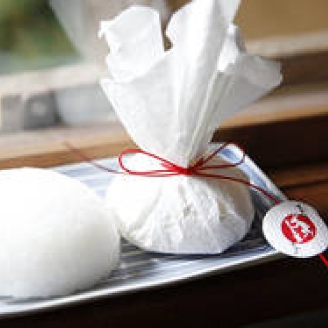 Makanaicosume Gallery Launches Staple Products at Paris Luxury Department Store Le Bon Marché