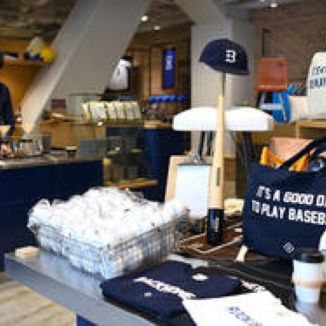 New Lifestyle Shop "Plus-B" Opens at Yokohama Stadium | +B Gallery