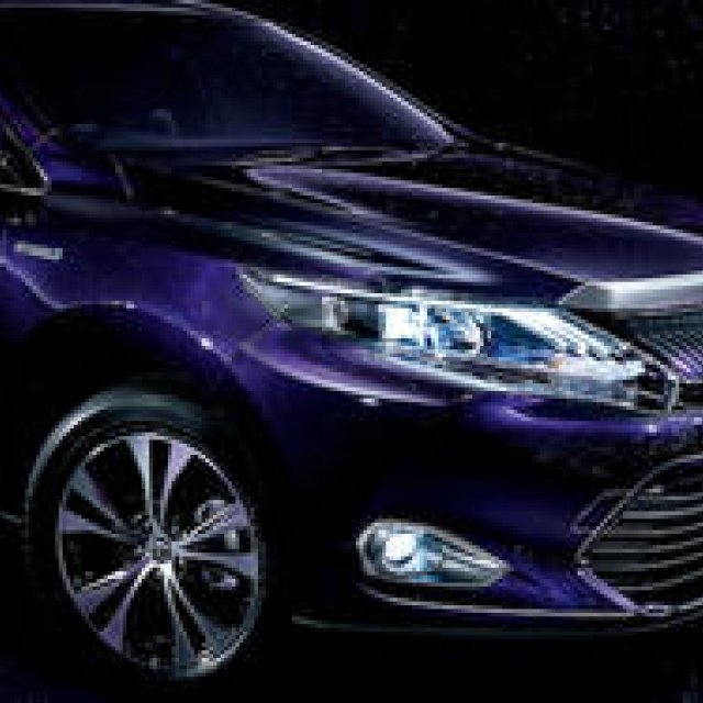 Harrier's Premium "Style Mauve" Special Edition Features a Refined and Calm Interior | Toyota Gallery