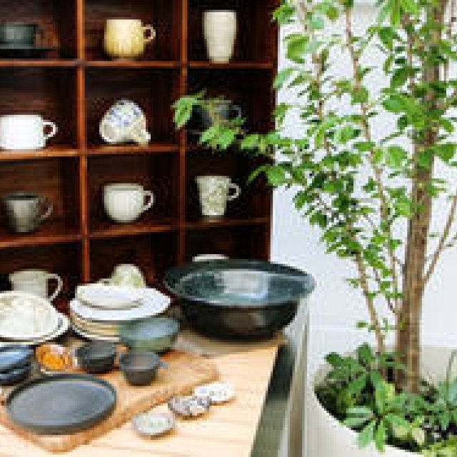 "Ceramics Fair" Held at Open Cafe Terrace Showcasing Select Pottery | MEISTERWERK Gallery