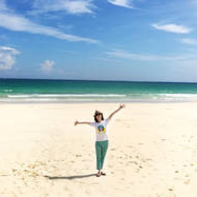 Healing the Fatigue of the Stage in Tropical Paradises and on Broadway | Keiko Toda Miyako Gallery