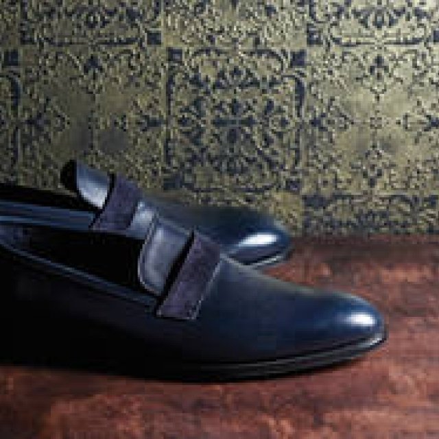Shoes that elegantly express even a hint of innocence | JOHN LOBB Gallery