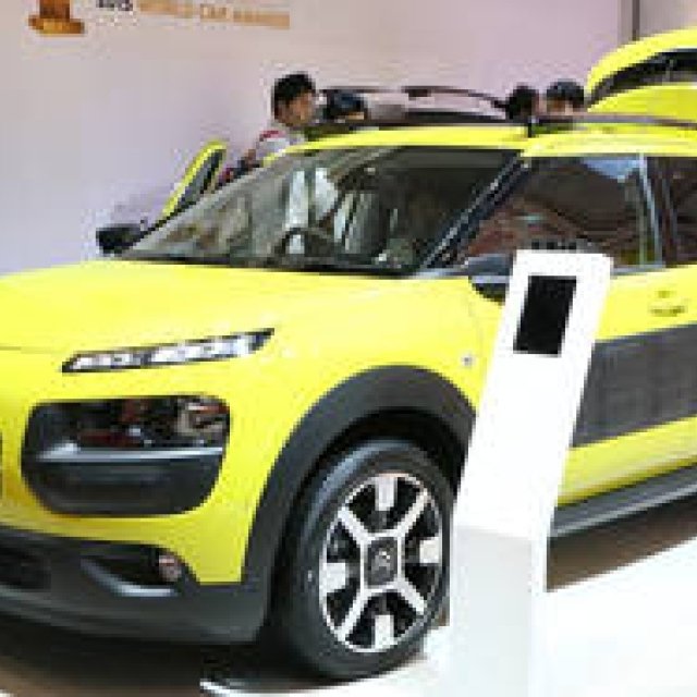 C4 Cactus Makes its Japan Debut | Citroen