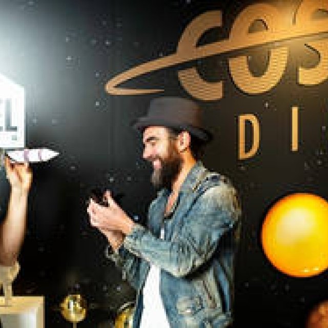 Two Key Figures Discuss Tableware "COSMIC DINER" | DIESEL LIVING Gallery