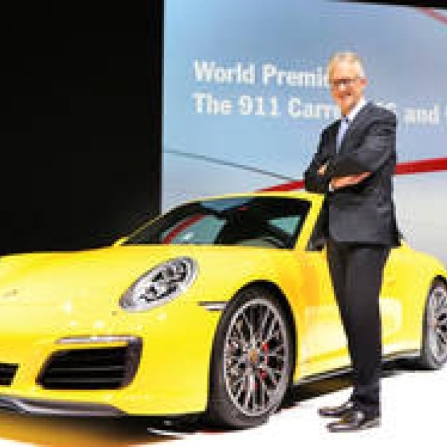 VIP Interviews with Carmakers at the Tokyo Motor Show | Porsche Gallery