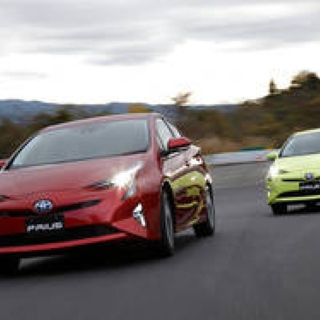 Test Drive: Prototype of the New Prius | TOYOTA Gallery