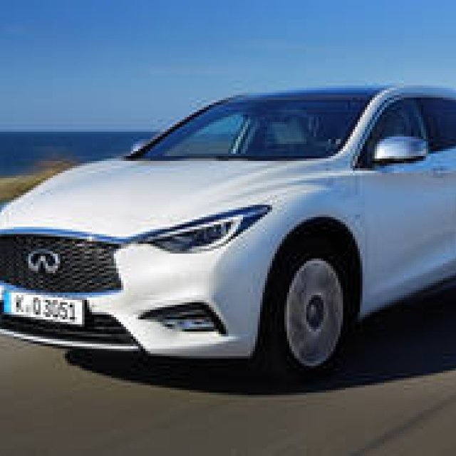 Test Drive the Infiniti Q30 at INFINITI Gallery