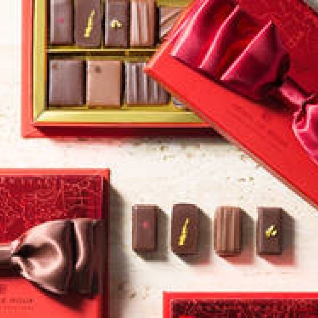 EAT | Look for the signature oversized ribbon! Henri Le Roux's Valentine's Day Limited Coffret Gallery