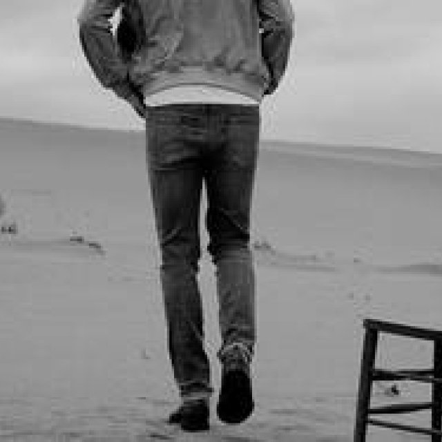 An Homage to Photographer Masaharu Ueda: Set Against a Backdrop of "Sand" | Levi's® Made & Crafted™ Gallery