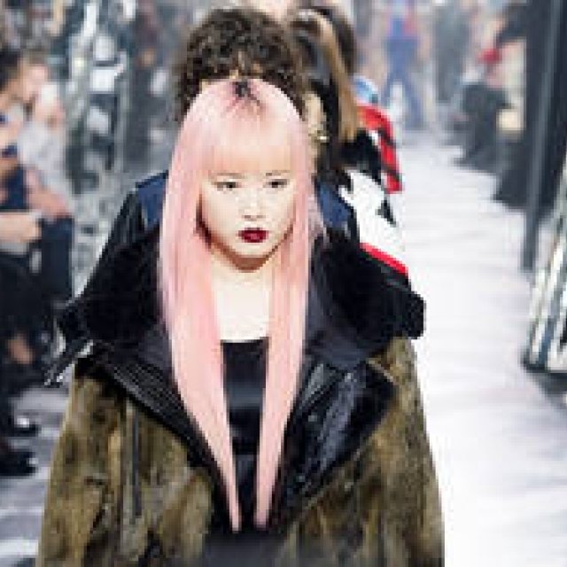 Louis Vuitton 2016-17 Fall/Winter Womenswear Collection | LOUIS VUITTON