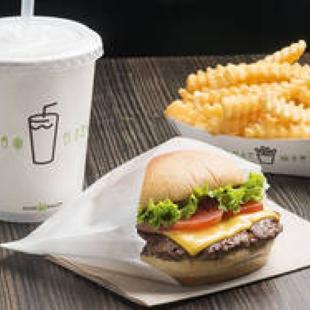 Shake Shack's Second Japanese Location Opens | Shake Shack Gallery