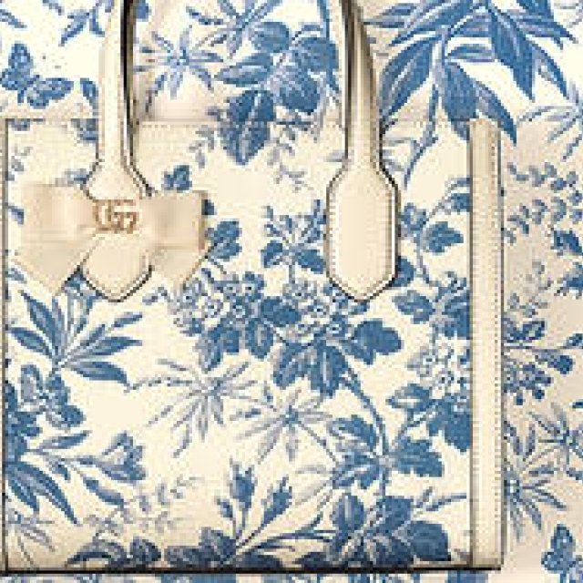 Gucci's "GG RIBBON" Collection, Designed Exclusively for Japan | GUCCI Gallery