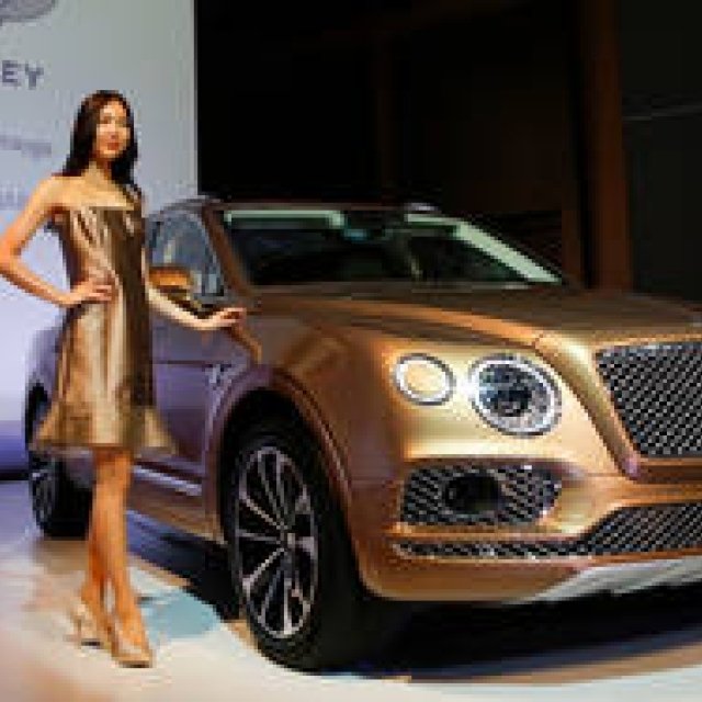 Bentley's First-Ever SUV, the Bentayga, Lands in Japan | Bentley Gallery
