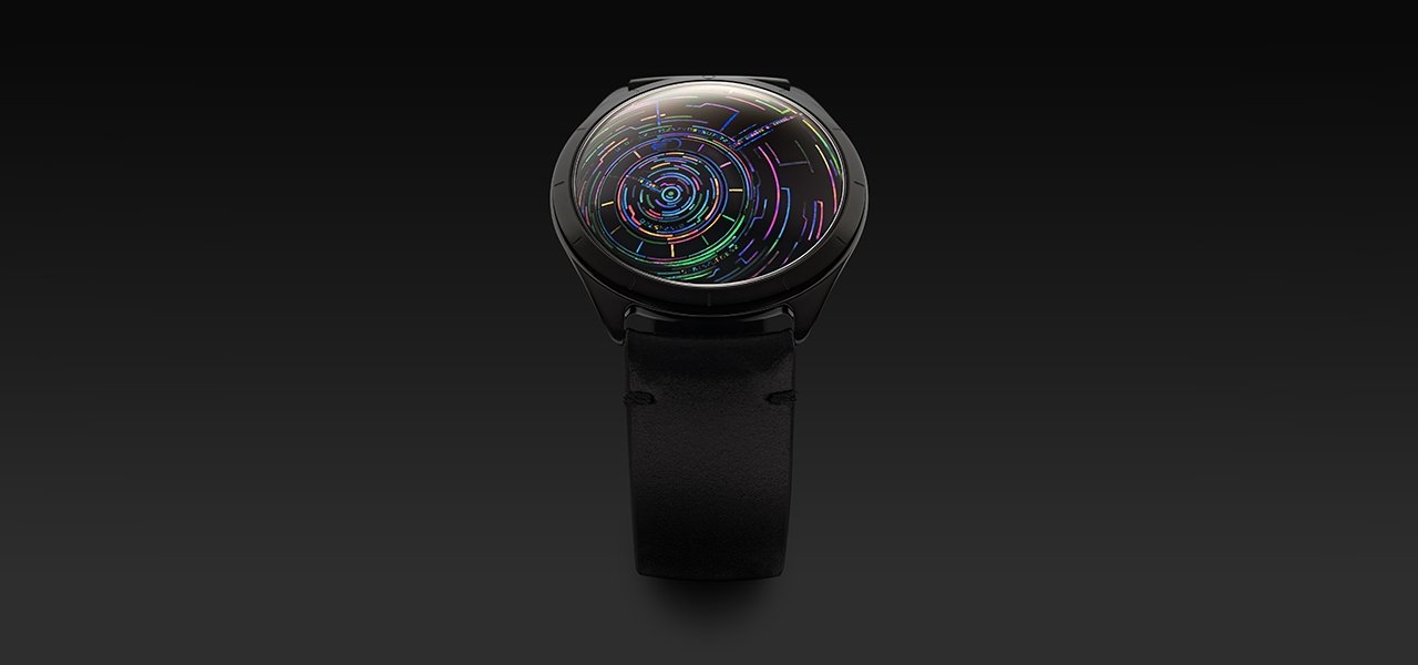 Lacquer and mother-of-pearl lend a new expression to the timepiece.