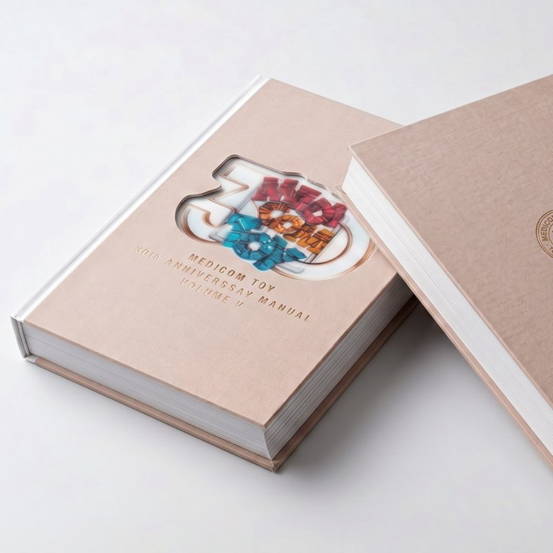 宇都宮隆 Magnetica 30th Anniversary Book A Super Premium Book Commemorates Medicom Toy's 30th Anniversary