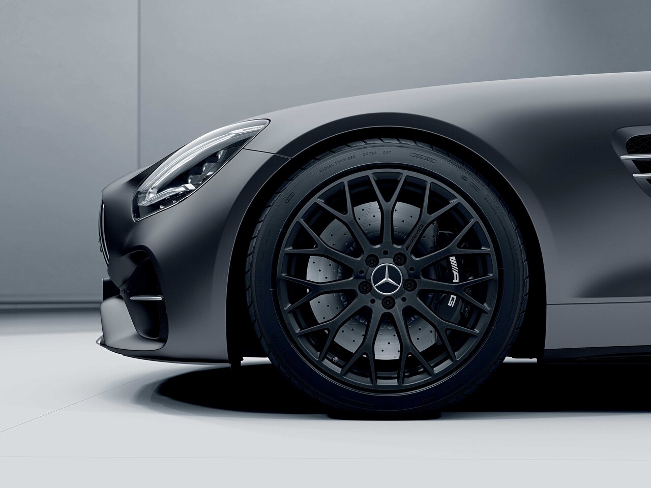Mercedes-AMG GT Mercedes-AMG GT