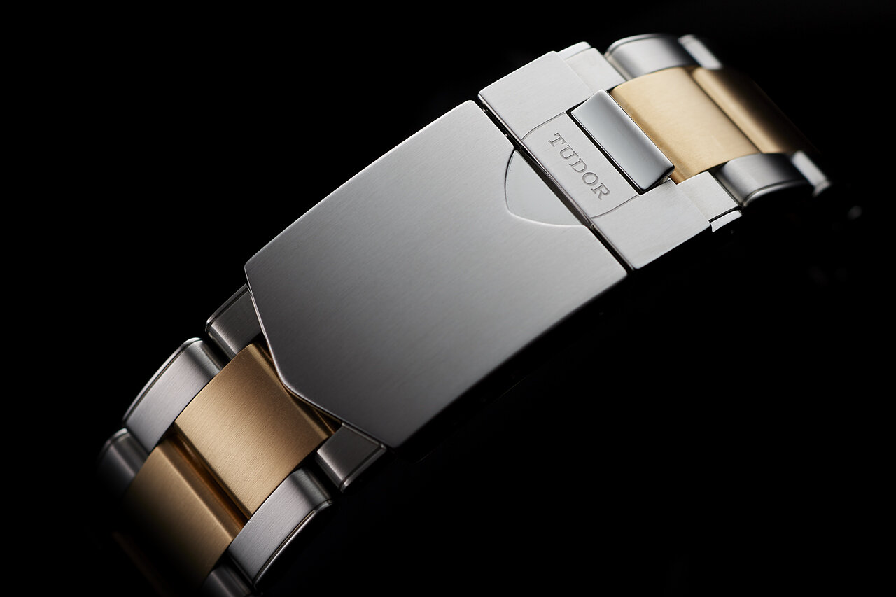 TUDOR チューダー