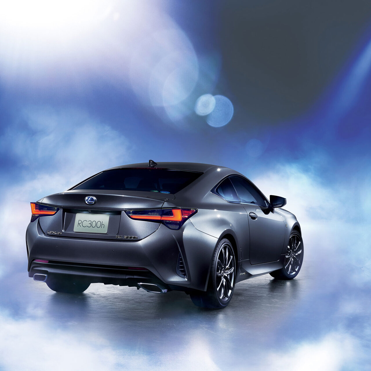 Lexus Partially Enhances the "RC" and "RC F" | Lexus