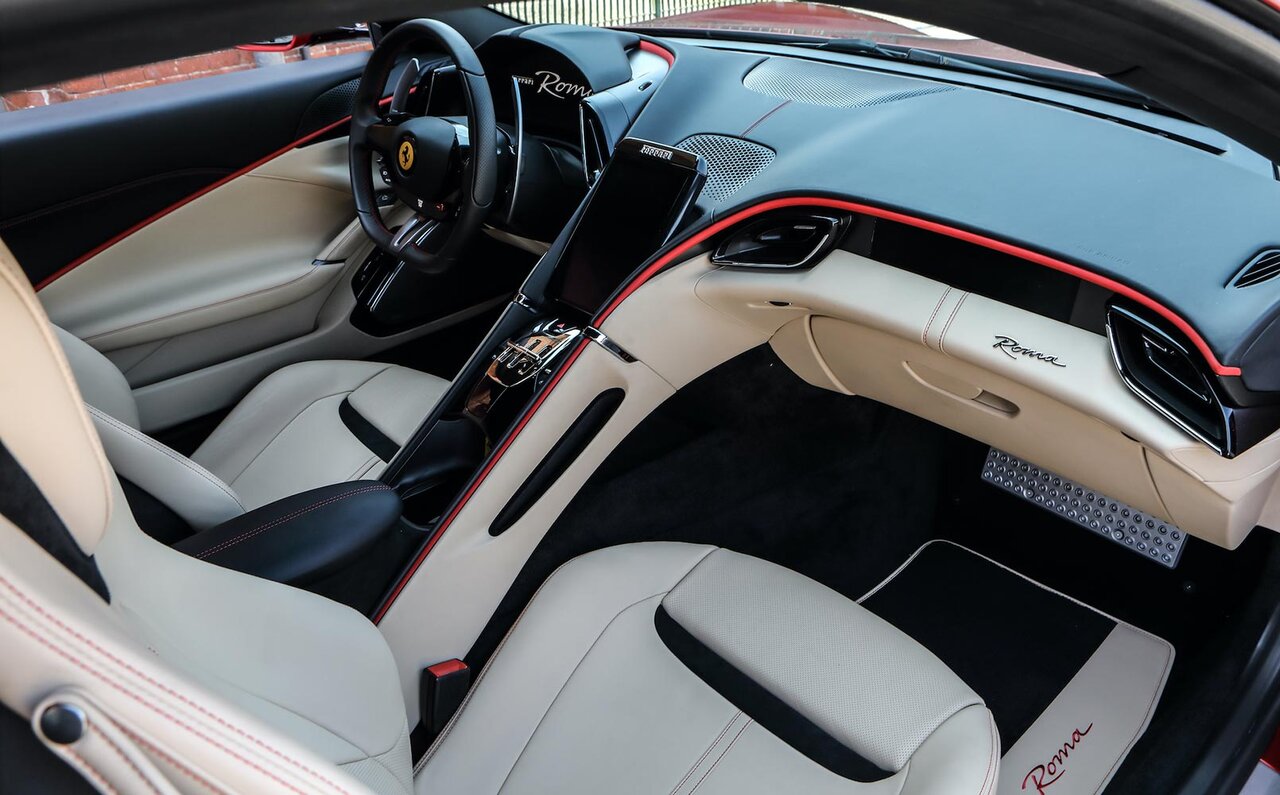 フェラーリの新型+2ミッド・フロントエンジンGT「ローマ」に試乗｜Ferrari
