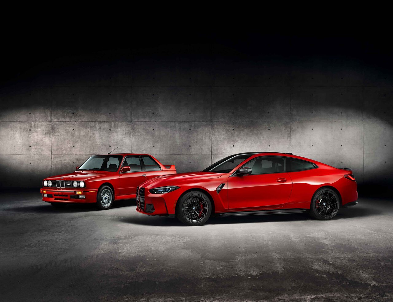 BMW M4コンペティションにNY発のライフスタイルブランドKITHとコラボレーションした全世界150台の限定モデル｜BMW
