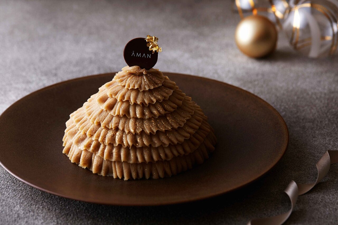 A Chic Festive Season with Christmas Cakes for Adults | AMAN TOKYO