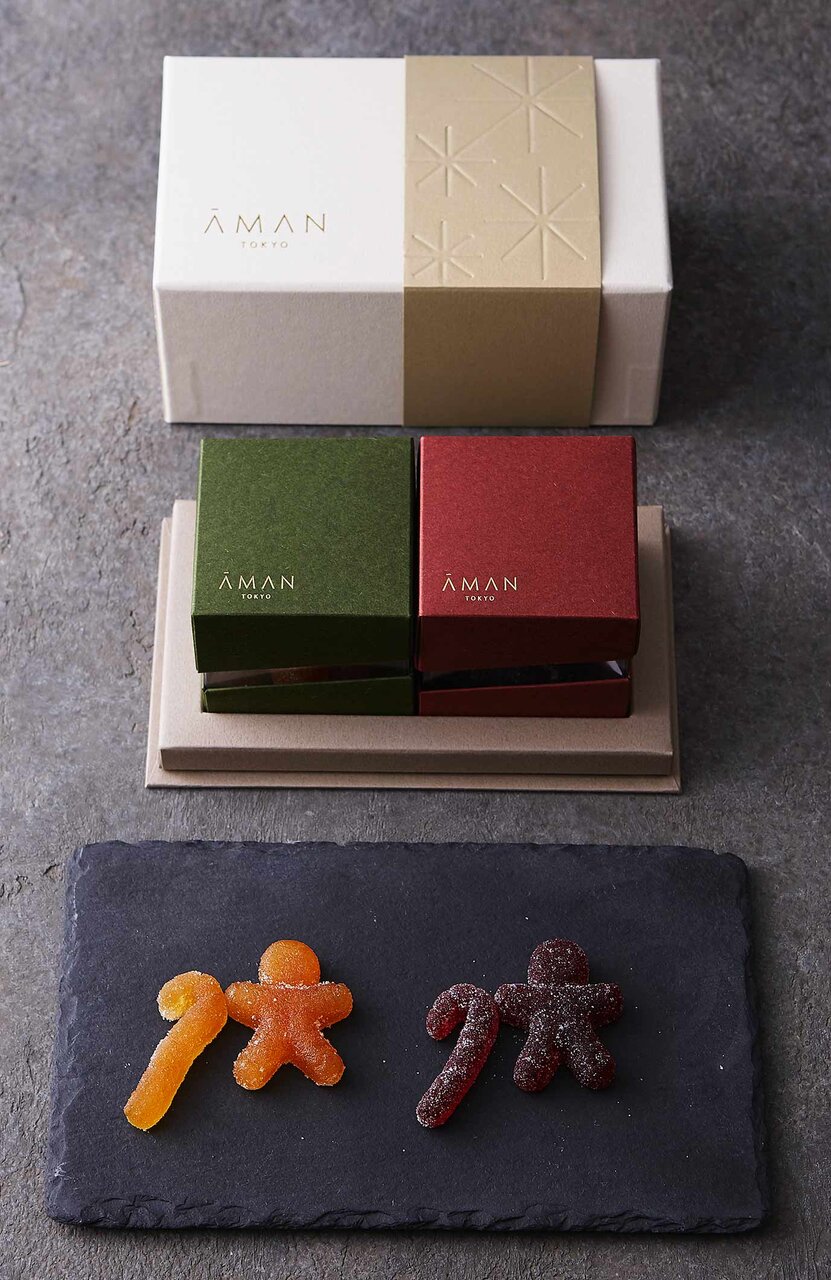 A Chic Festive Season with Christmas Cakes for Adults | AMAN TOKYO