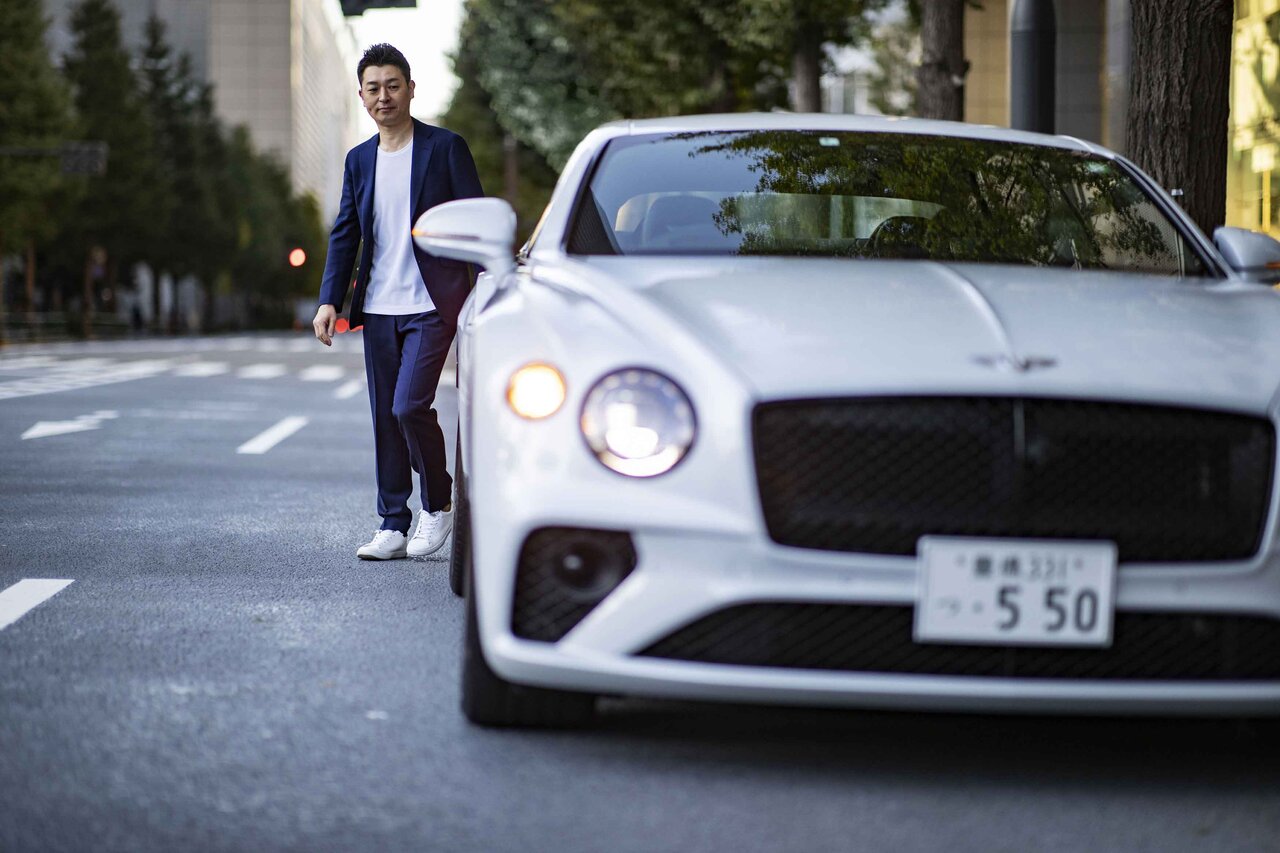 ライフアチーバーが語るベントレーの魅力──栗林研治先生×ベントレーコンチネンタルGT V8｜Bentley