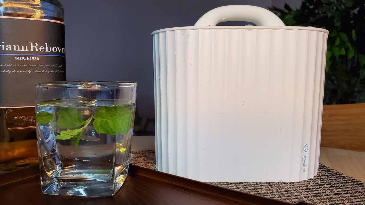 Easily Craft Gem-Like Ice at Home | MEDIK