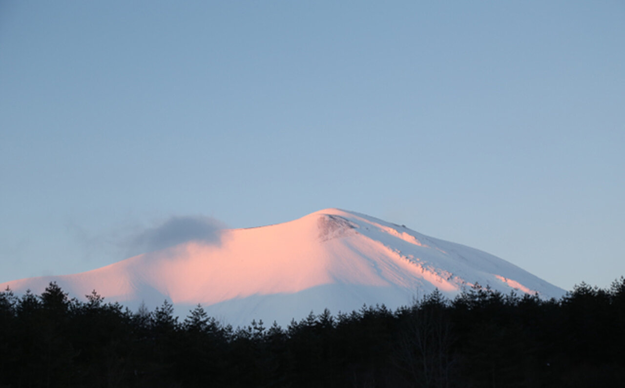 Hoshinoya Karuizawa's "Wilderness Retreat for Men": Rejuvenate Body and Soul with Trekking and Sauna | TRAVEL