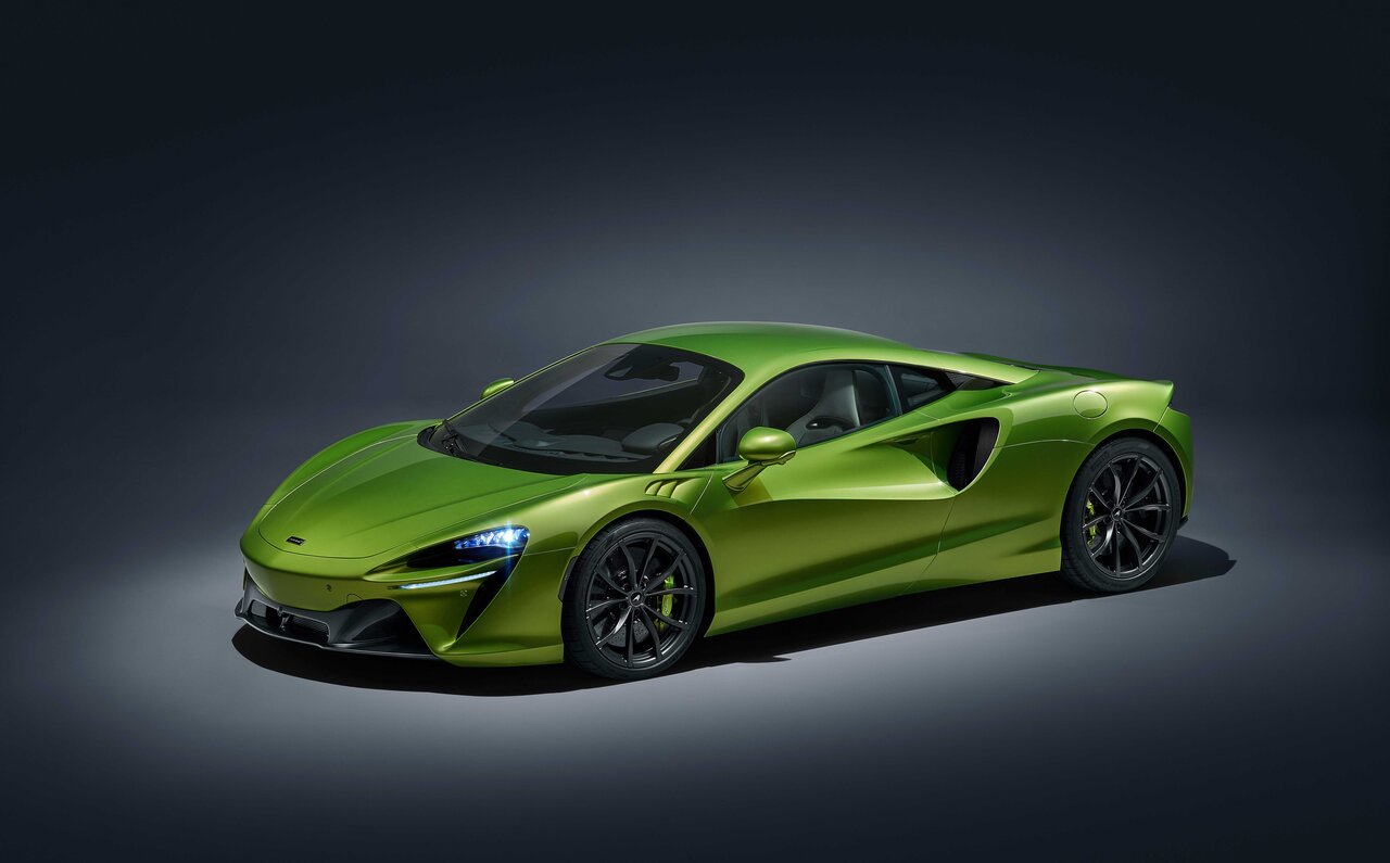 マクラーレン、ハイブリッドシステムを搭載した市販型スーパーカー「アルトゥーラ」を発表｜McLaren
