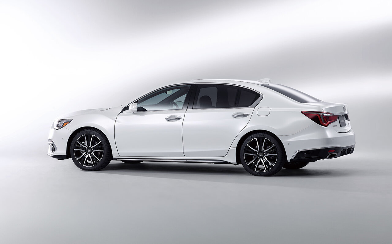 Honda Launches World's First "Level 3 Autonomous Driving" Production Vehicle: The Legend Hybrid EX with Honda SENSING Elite Debuts | HONDA