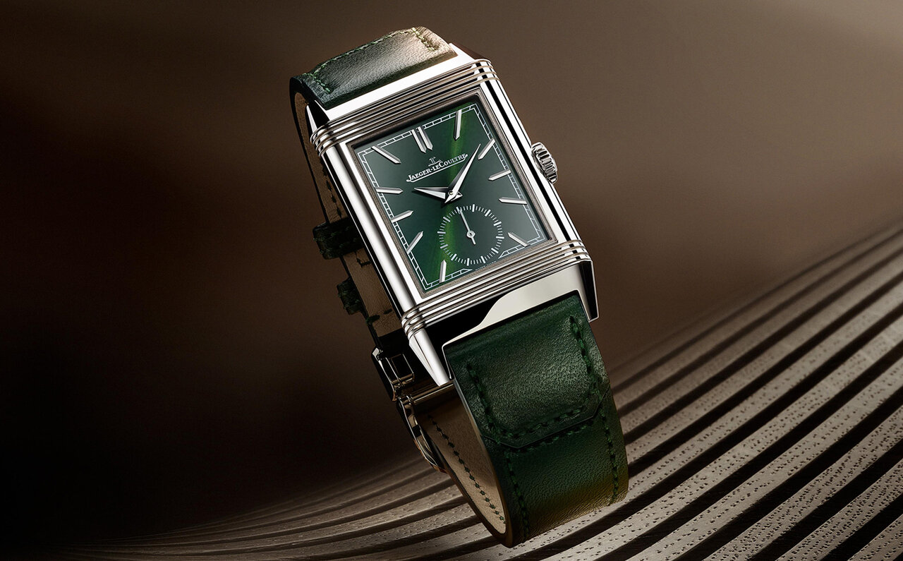タイムレスかつエレガント。グリーンの「レベルソ・トリビュート・スモールセコンド」｜JAEGER-LECOULTRE