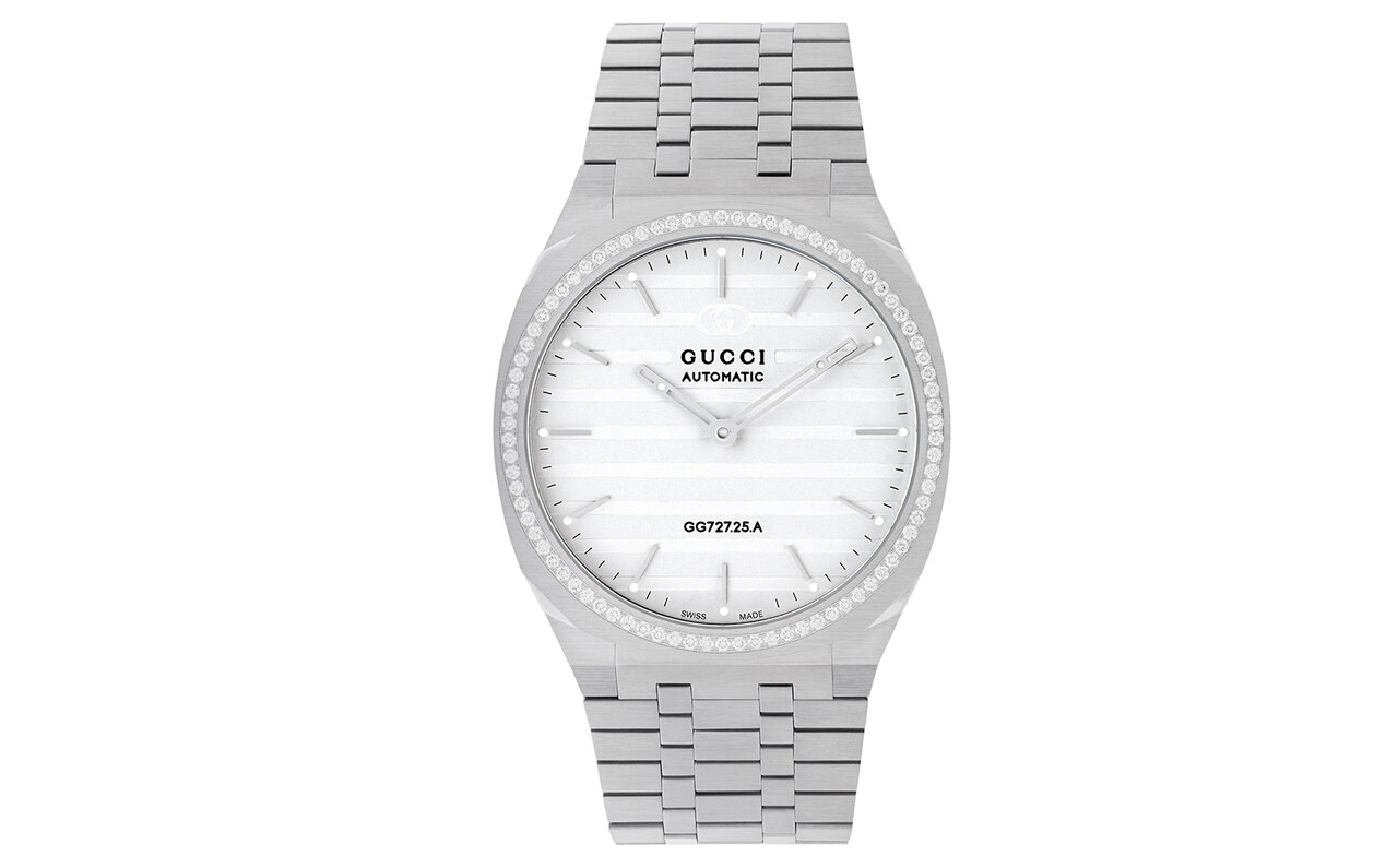 自社製造キャリバーを搭載した初のウルトラスリムウオッチ「GUCCI 25H」｜GUCCI
