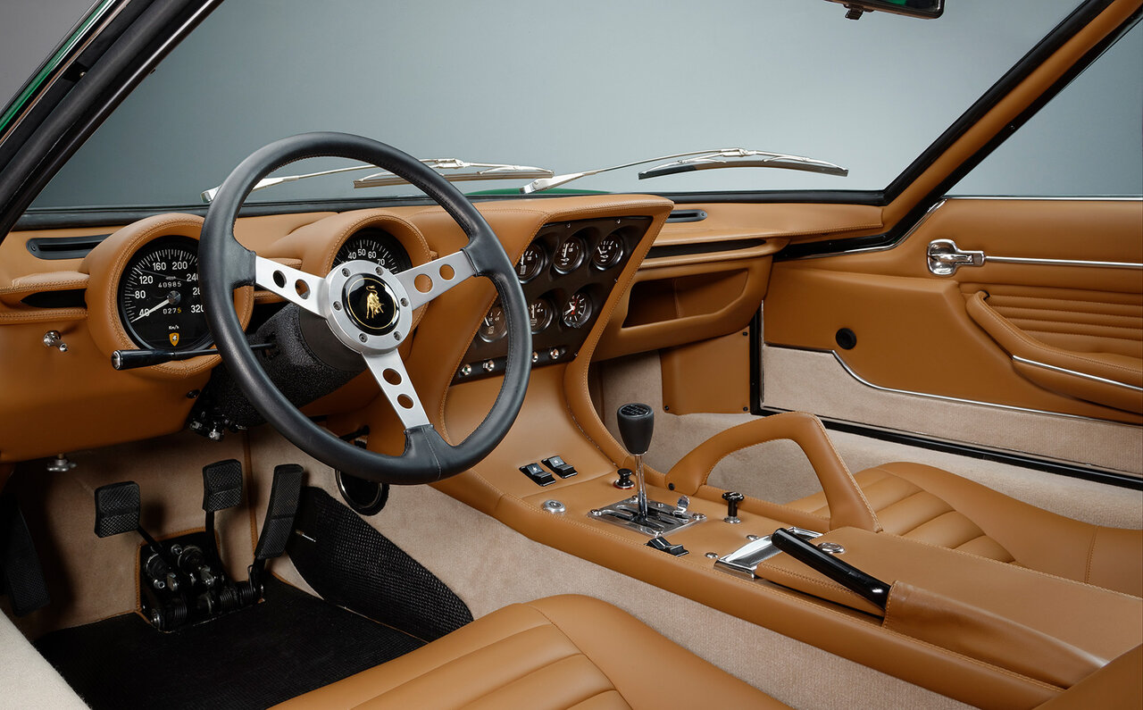 Half a Century Since the Debut of the Miura SV, the Final Evolution of the Lamborghini Miura. Tracing Its Legend | Lamborghini