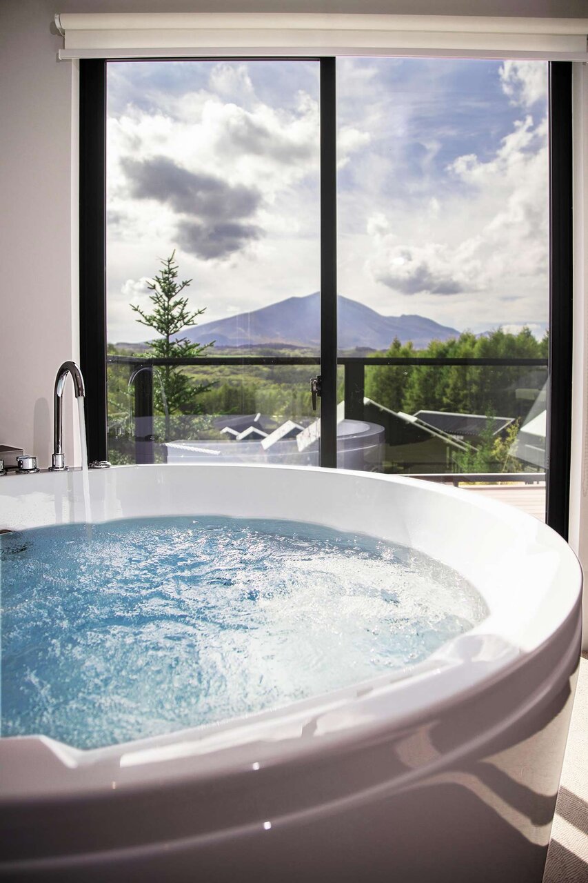 Villa Resort "Oreno Bessou Asama Sorayama-bo" with Views of Mt. Asama Grand Opens! | TRAVEL