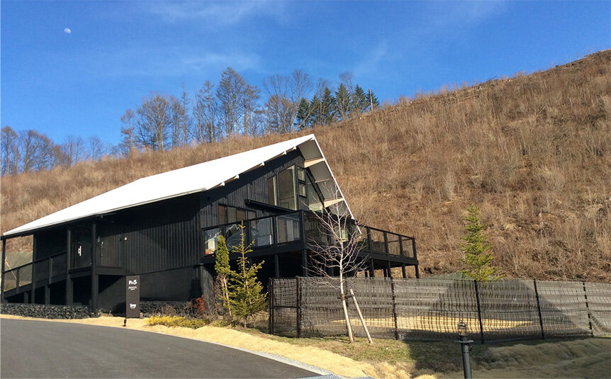 Villa Resort "Oreno Bessou Asama Sorayama-bo" with Views of Mt. Asama Grand Opens! | TRAVEL