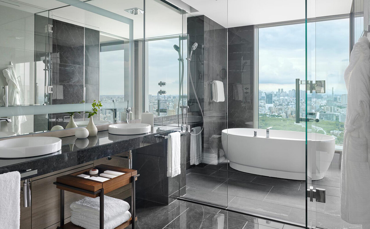 Directly Connected to Otemachi Station. Four Seasons Hotel Tokyo at Otemachi Was a Culinary Paradise with Imperial Palace Views! | TRAVEL