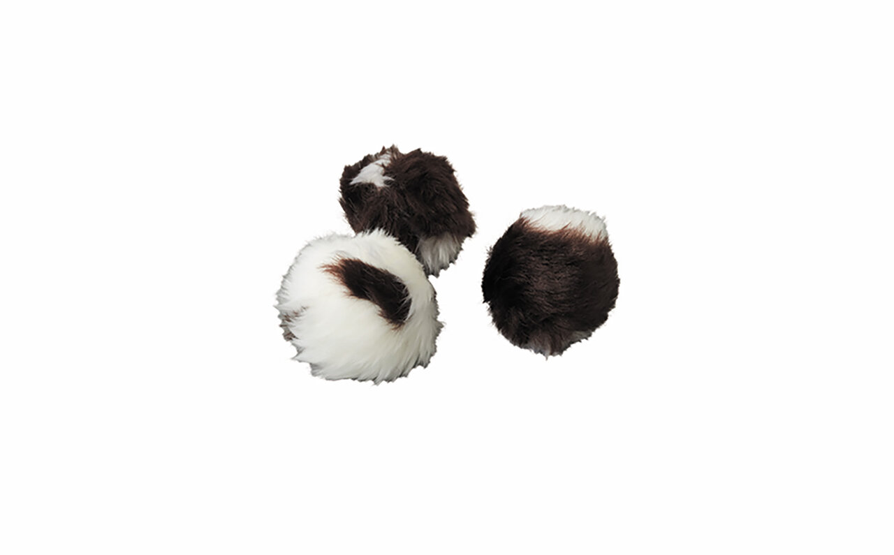 A lifelike Gizmo from "Gremlins" crafted from fur fabric | MEDICOM TOY