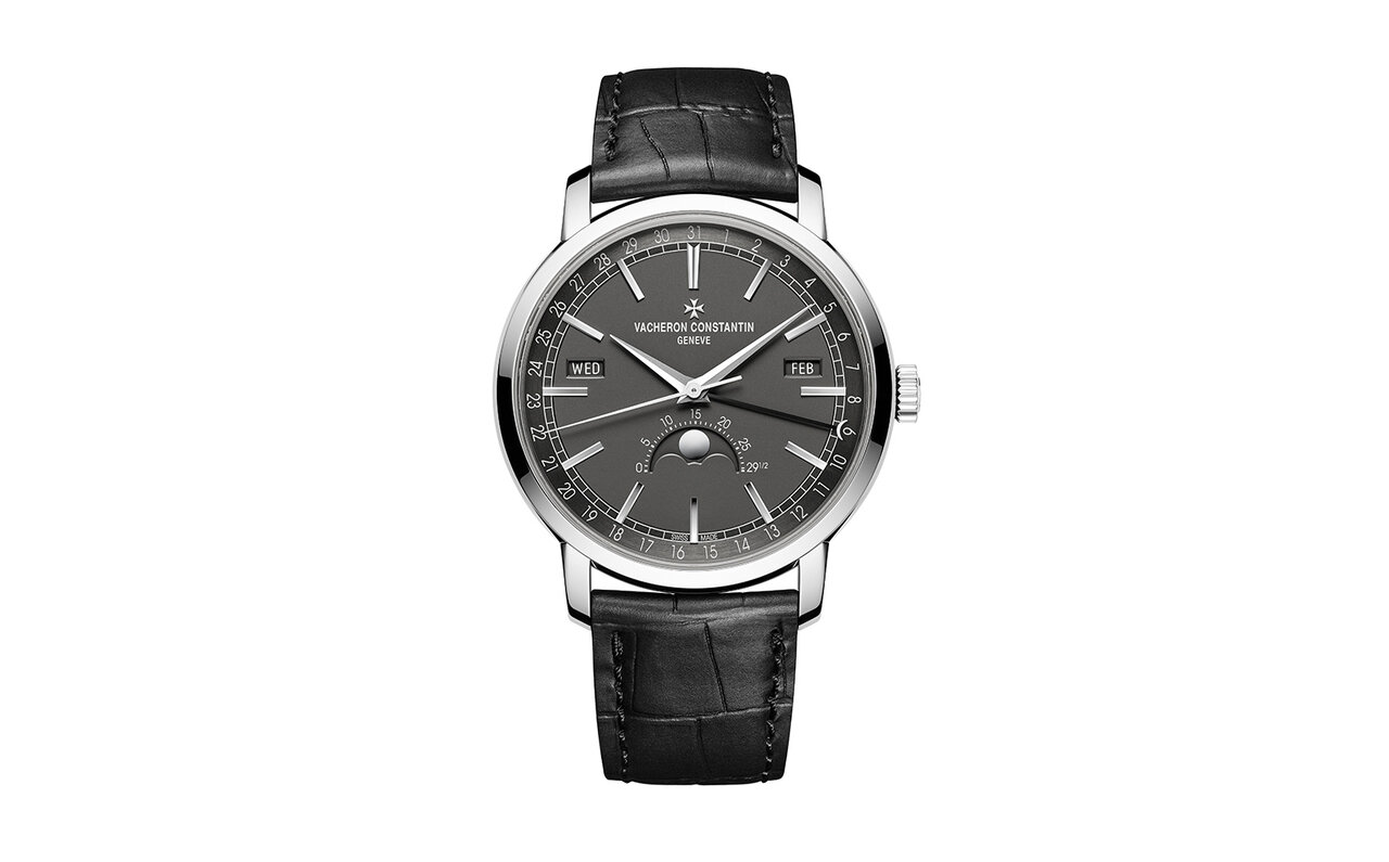 昔ながらのトリプルカレンダーが、モダンかつシャープな雰囲気のエッジモデルに生まれ変わりました｜VACHERON CONSTANTIN