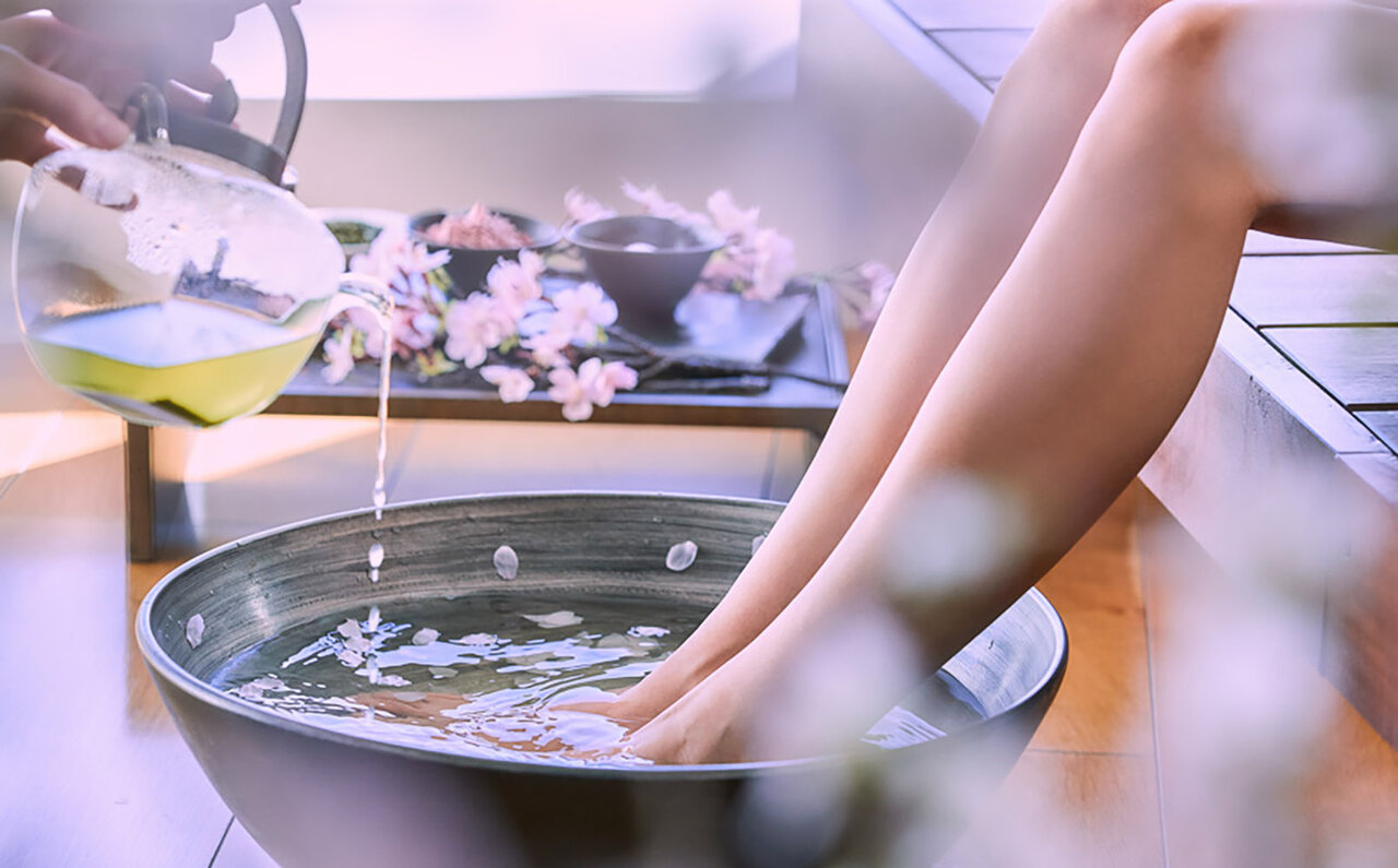 Embrace Spring at Andaz Tokyo! Special Spring Menus Featuring Cherry Blossom Sweets and Vibrant Dishes | Andaz Tokyo 