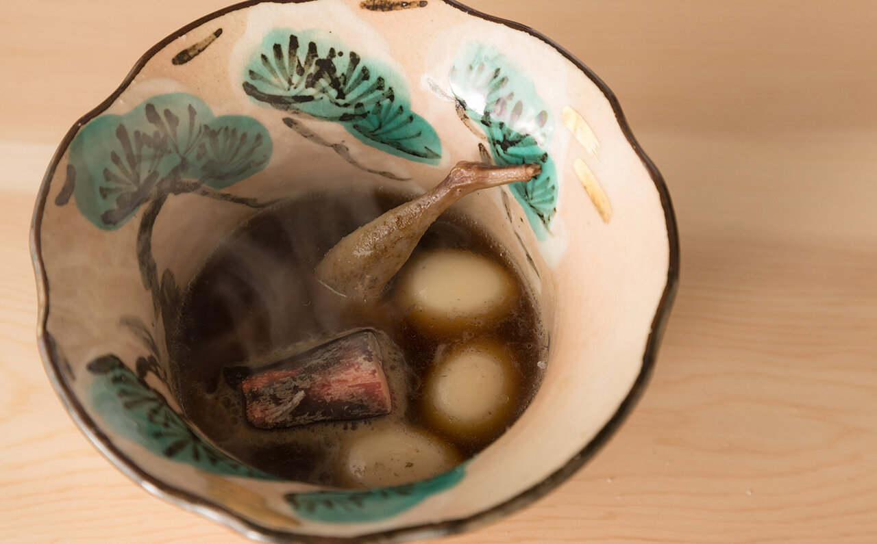 料理人の知識・手捌きを独占する和食版シェフズ・テーブル。「星のや軽井沢」究極のもてなしがここにあり！｜TRAVEL