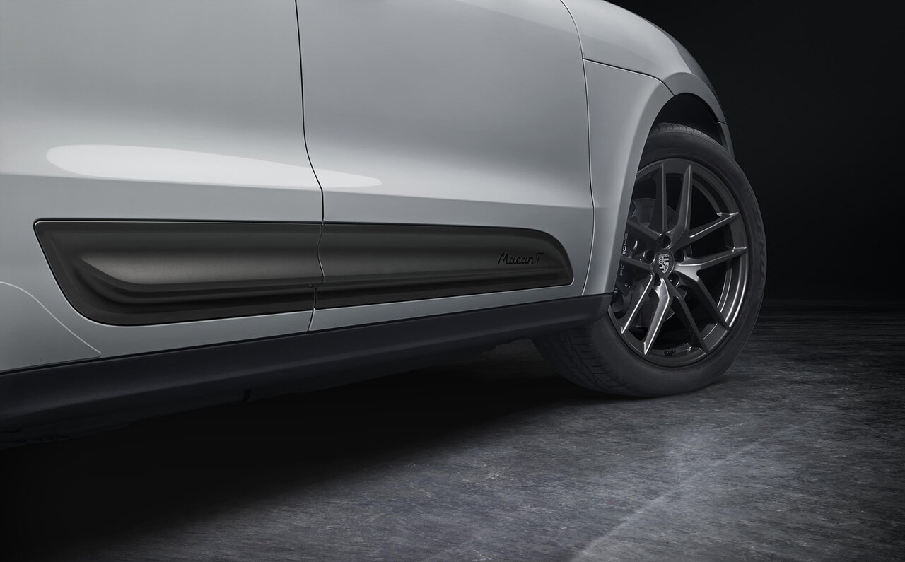 The First Four-Door Model to Bear the 'T' Name: The Porsche Macan T Debuts | Porsche