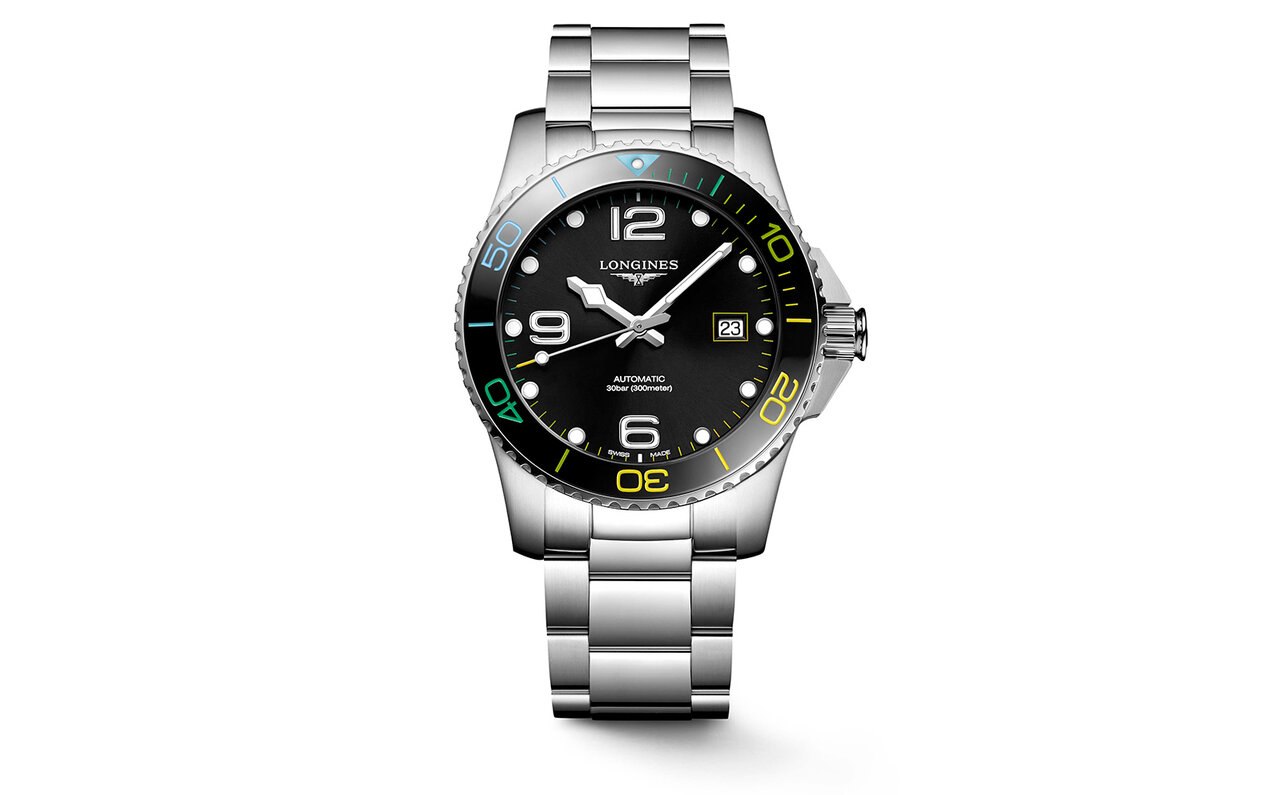 A limited edition of 2,022 pieces celebrating the Commonwealth Games with vibrant neon colors | LONGINES